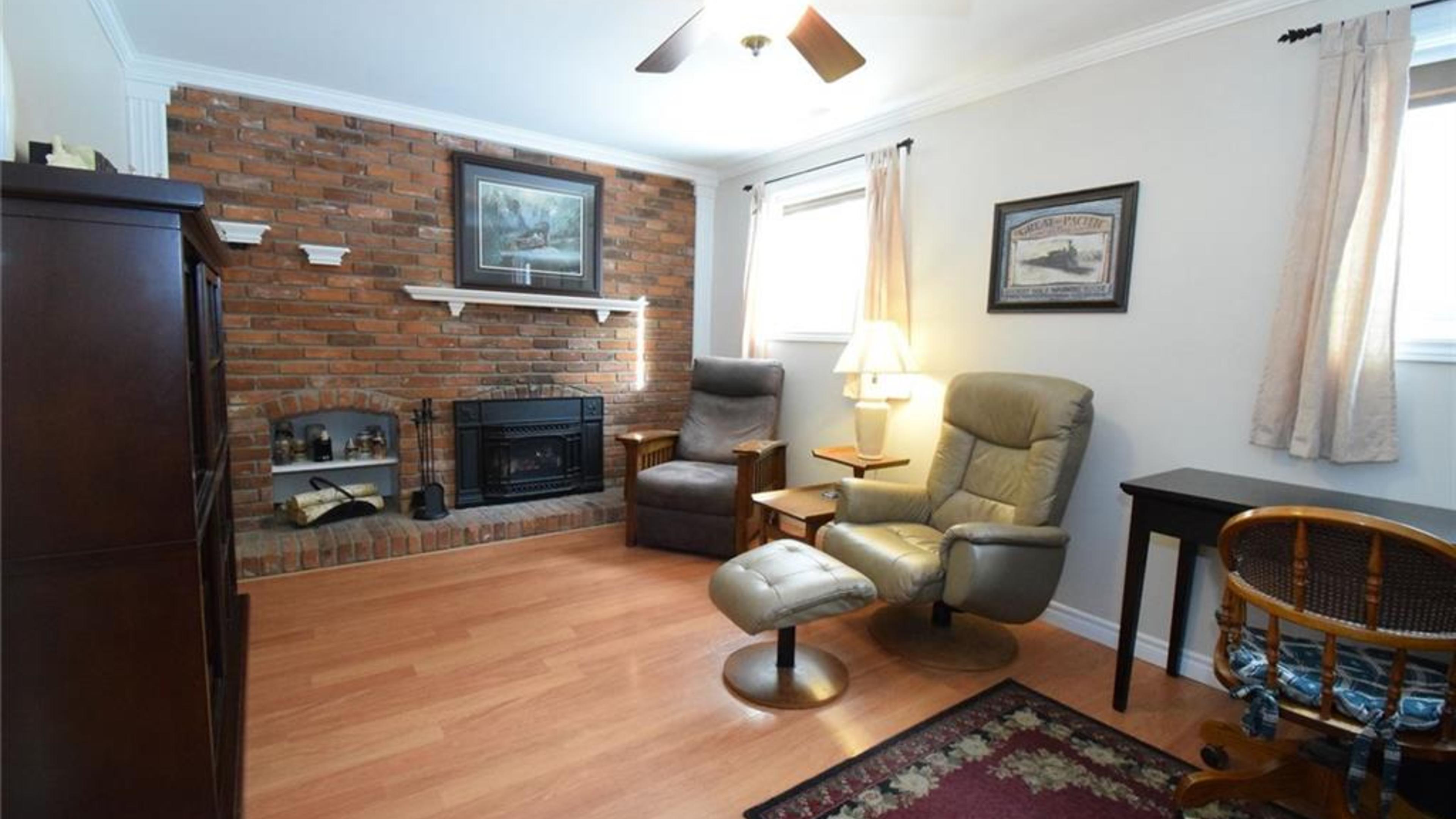 5 Loyalist Court, Niagara on the Lake Our Listings NiagaraontheLake Realty