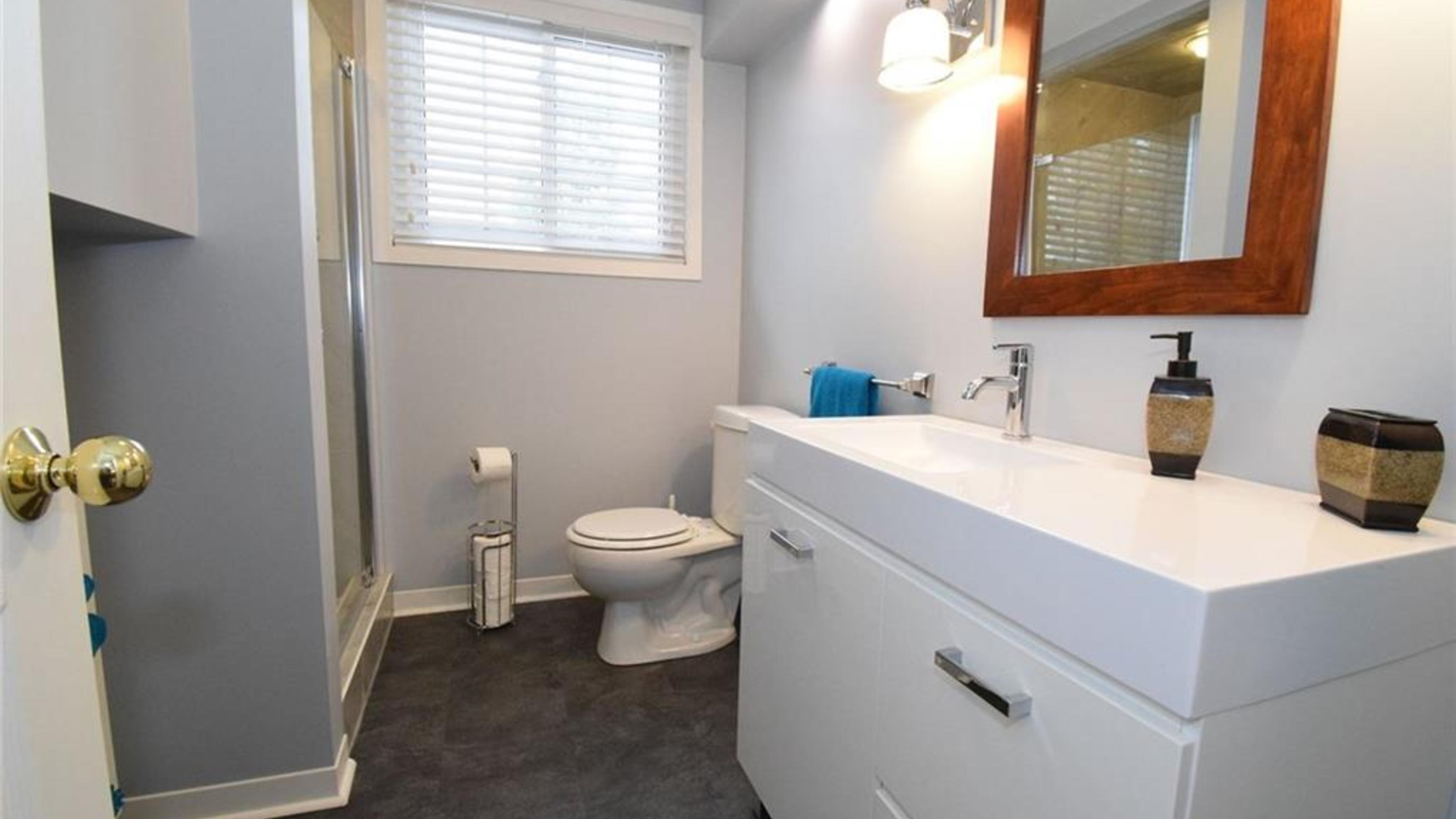 5 Loyalist Court, Niagara on the Lake Our Listings NiagaraontheLake Realty