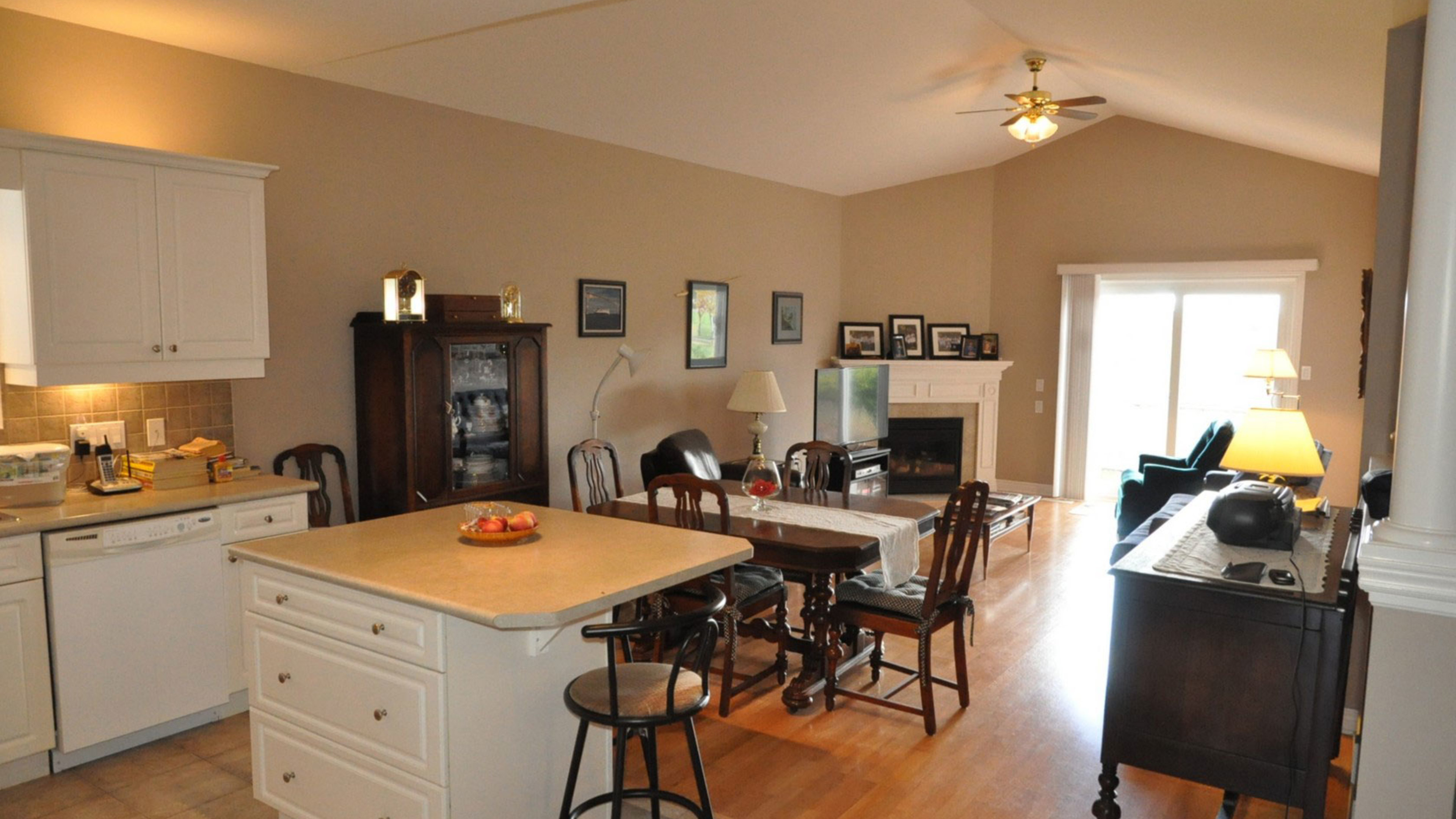 114 Loretta Drive, Virgil Our Listings NiagaraontheLake Realty